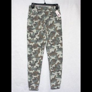 Secret Treasures NWT XS 0-2 Waffle Jogger Camouflage Pattern & Pockets